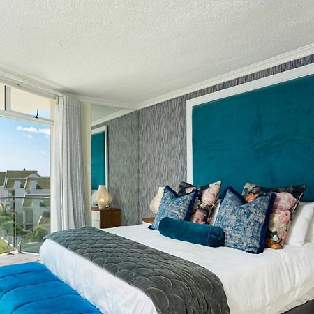Dolphin Bay Boutique Hotel And Spa ポート・エリザベス エクステリア 写真