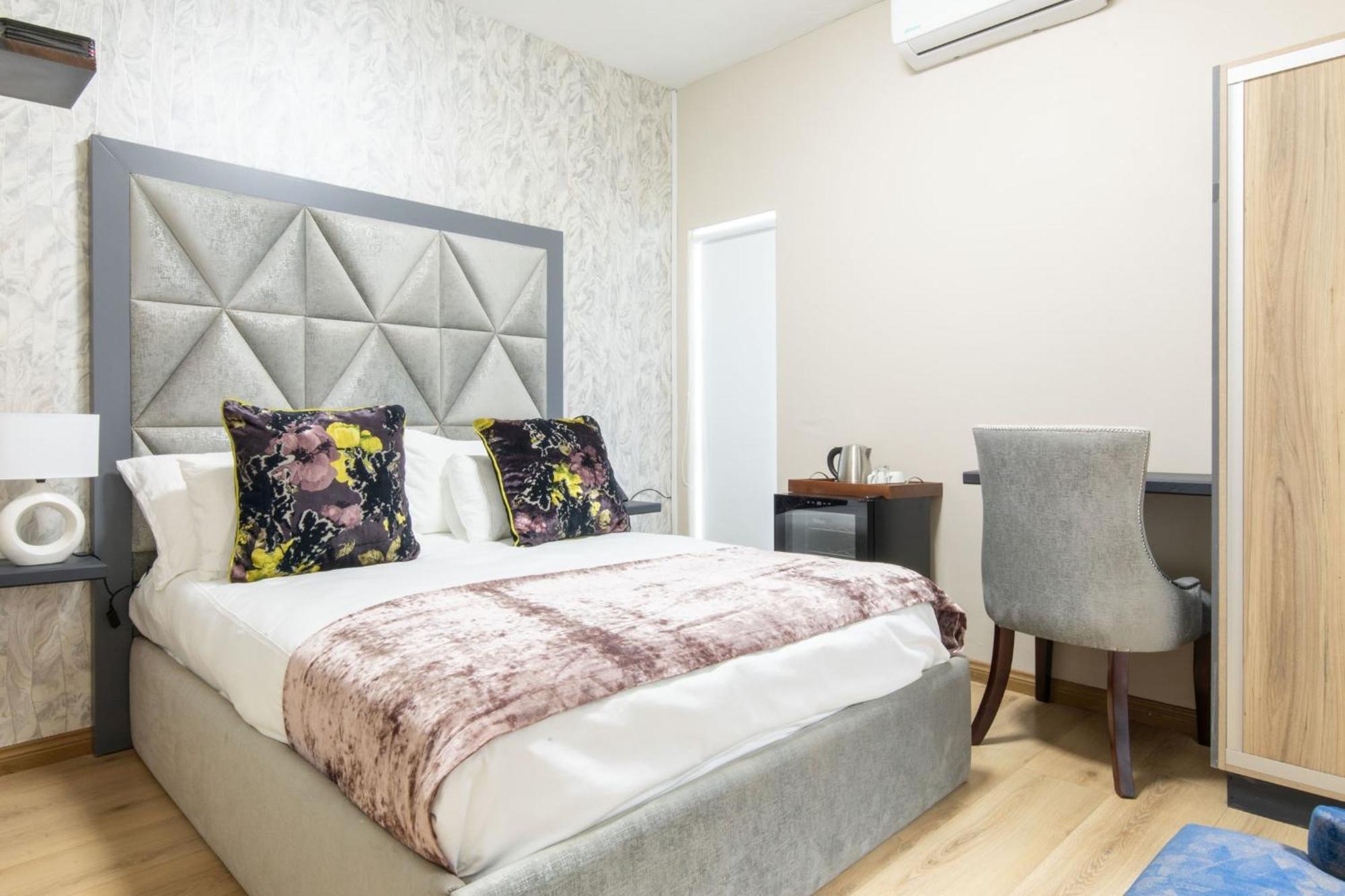Dolphin Bay Boutique Hotel And Spa ポート・エリザベス エクステリア 写真