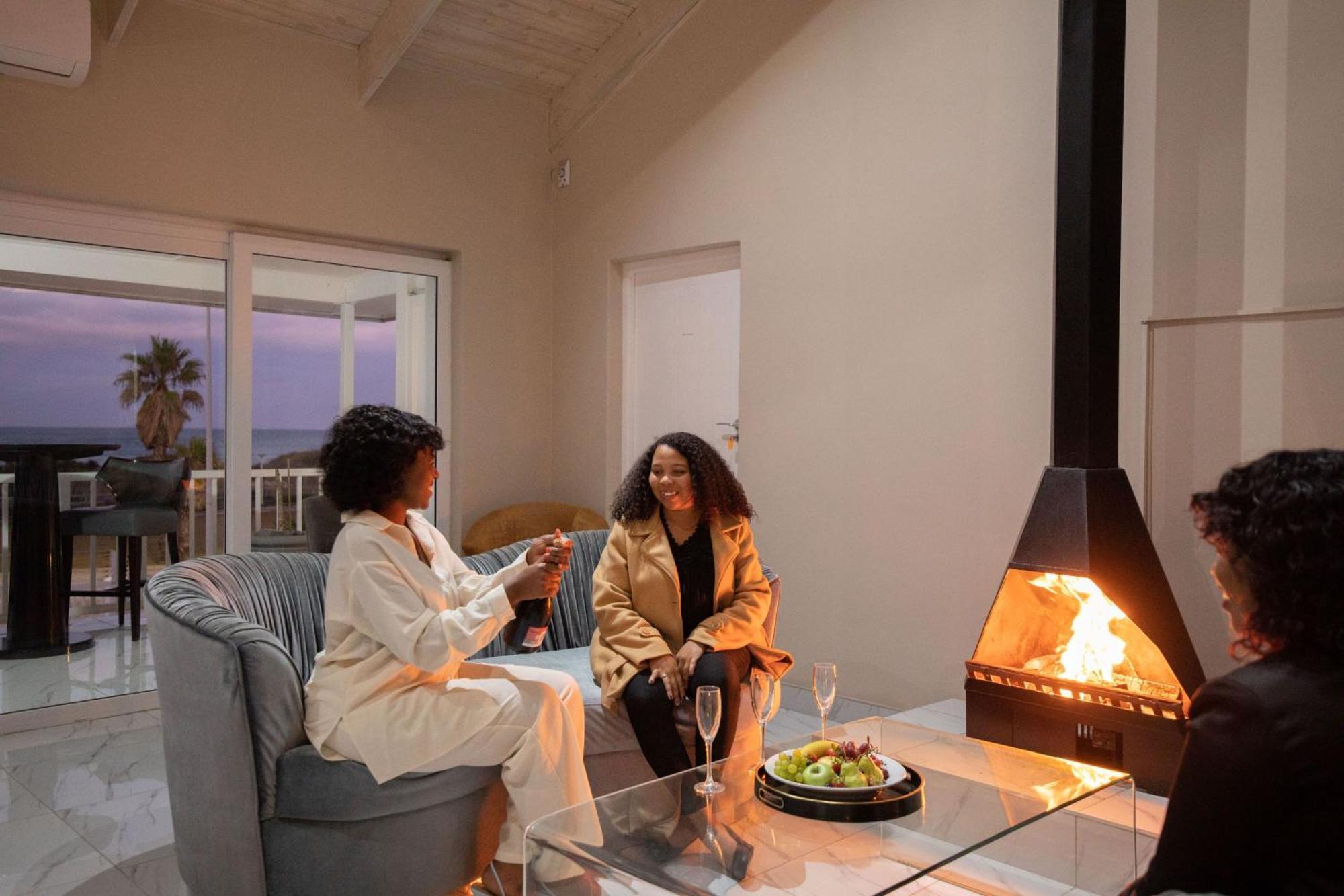 Dolphin Bay Boutique Hotel And Spa ポート・エリザベス エクステリア 写真