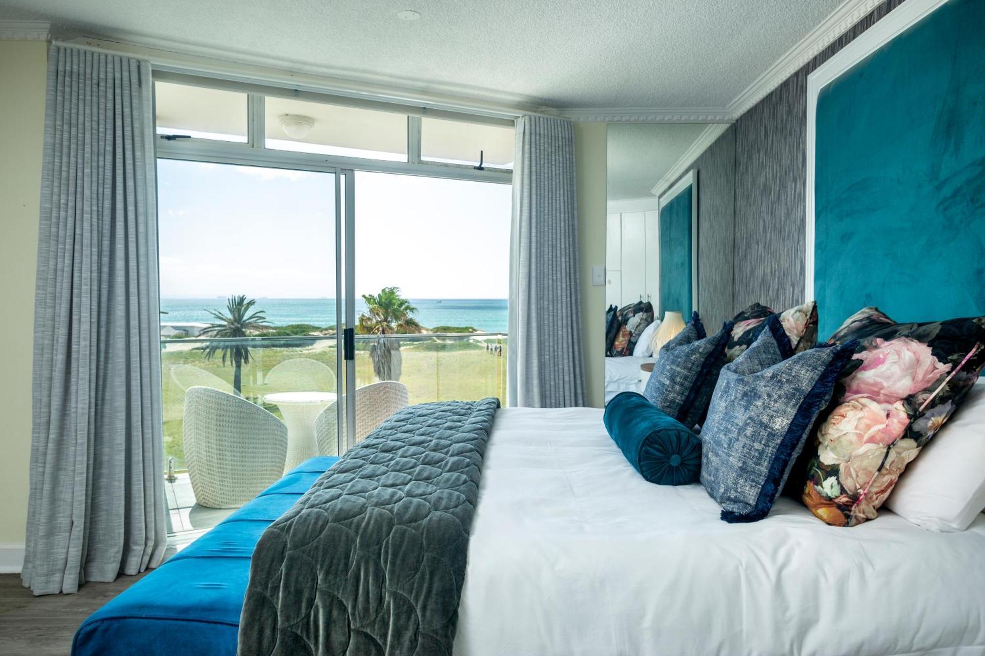 Dolphin Bay Boutique Hotel And Spa ポート・エリザベス エクステリア 写真